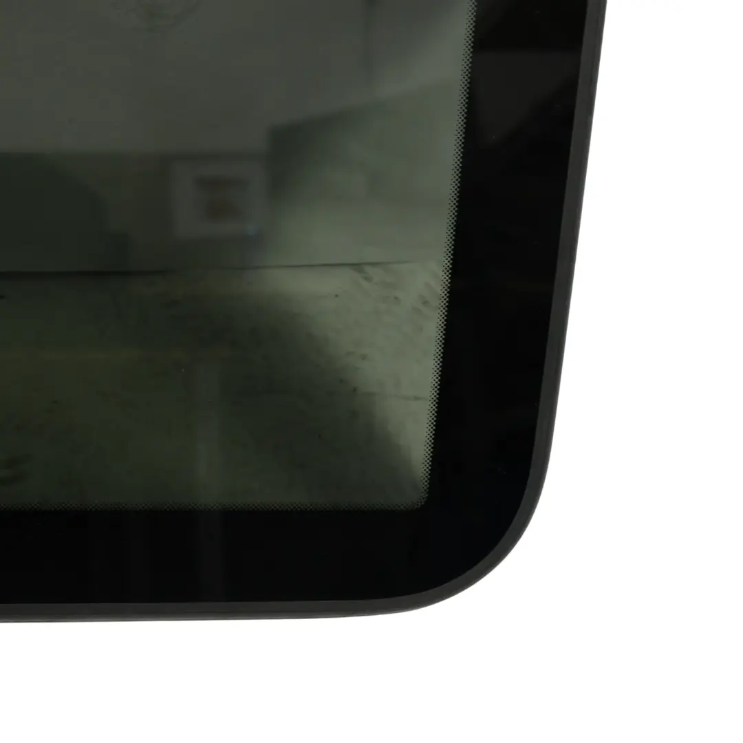 Schiebedach Glas Platte AS2 für Mercedes W205 W213 C253 mit Teilenummer A2057800021 Mercedes W205 W213 C253 Schiebedach Glas Platte AS2 - SKU A2057800021 - Teilenummer A2057800021