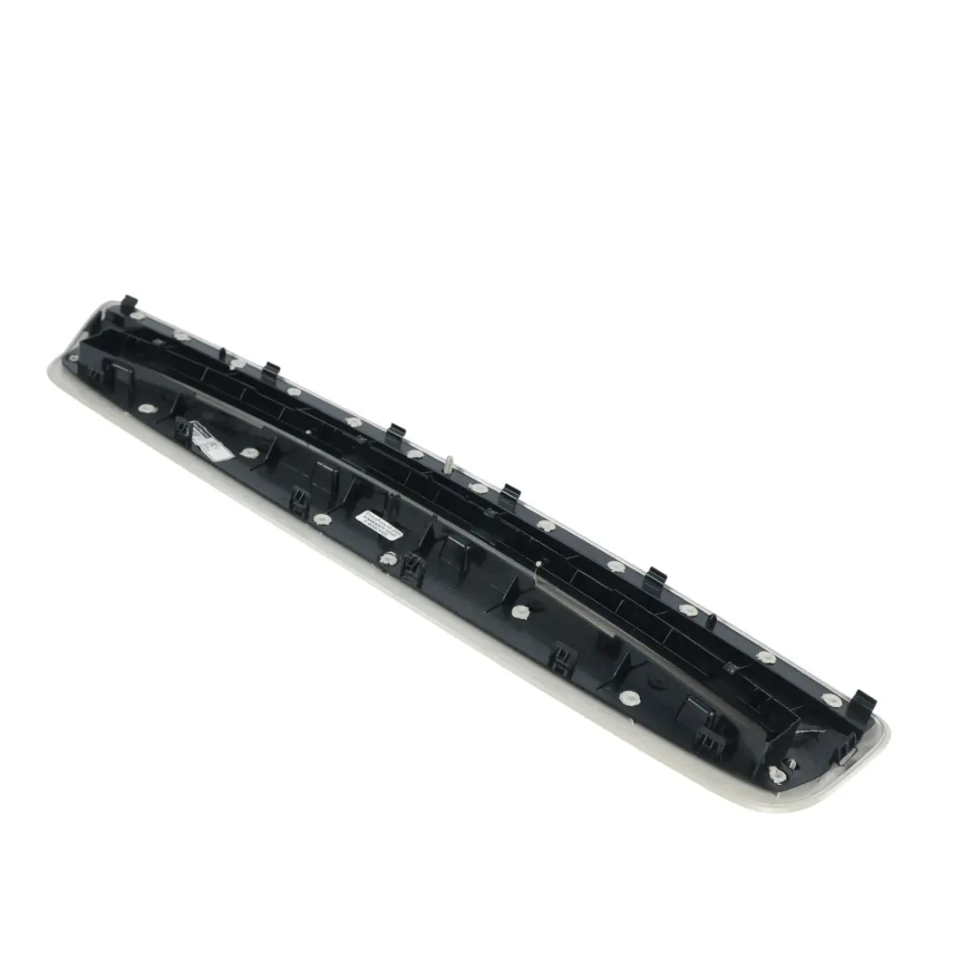 Mercedes W205 Sedan Tylna Osłona Trzeciego Światła Stop Szara - SKU A2058200260-3 - Numer Części A2058200260