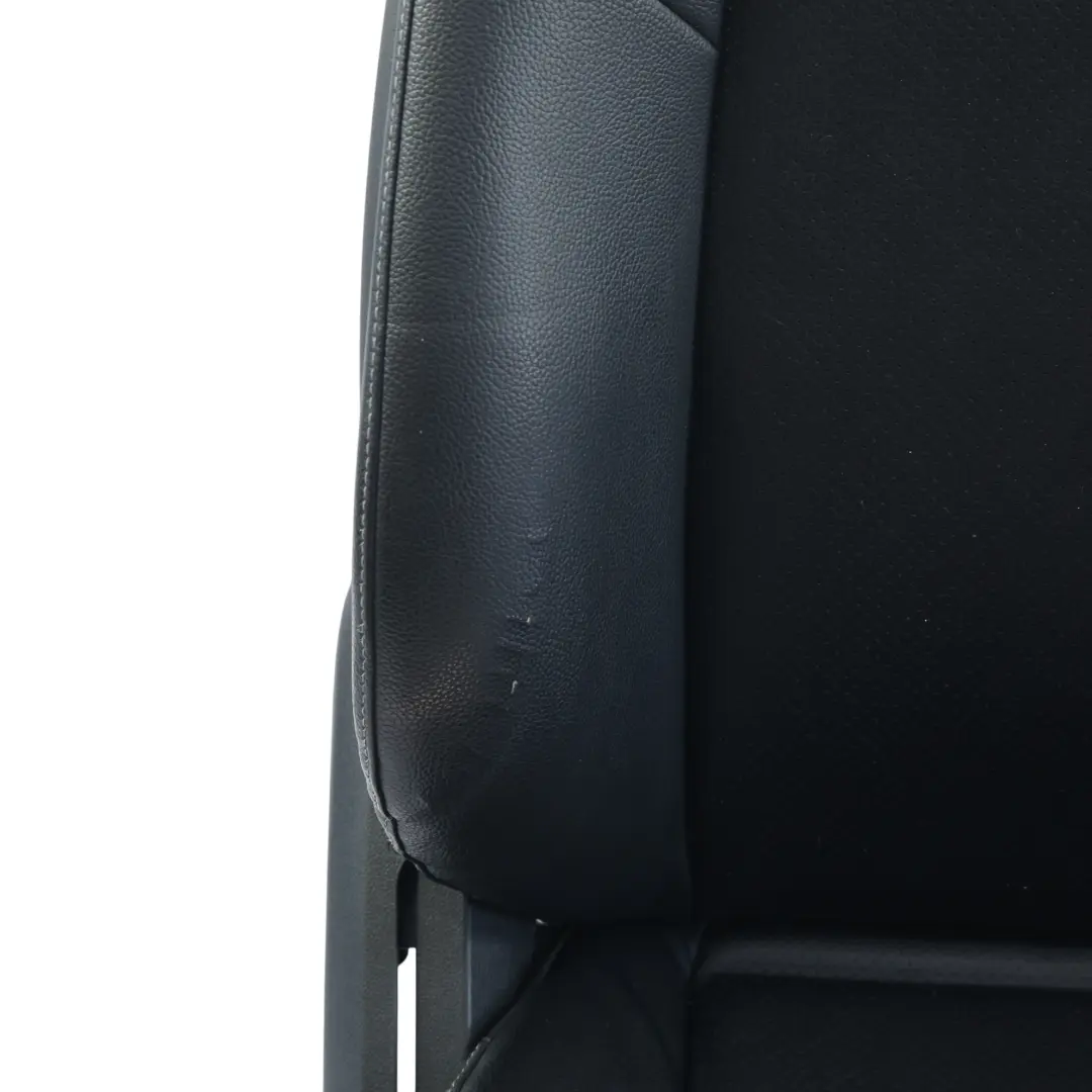Sedile Anteriore Riscaldato Elettrico Sinistro Similpelle Nero per Mercedes W205 con numero di parte A2059100747 Mercedes W205 Sedile Anteriore Riscaldato Elettrico Sinistro Similpelle Nero - SKU A2059100747-7 - Numero di parte A2059100747