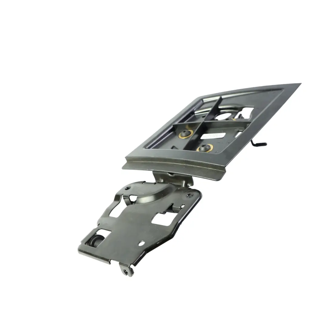Klapka Osłona Zawiasu Dachu Tylna Prawa do Mercedes A207 Cabrio o numerze A2077570606 Mercedes A207 Cabrio Klapka Osłona Zawiasu Dachu Tylna Prawa - SKU A2077570606 - Numer Części A2077570606