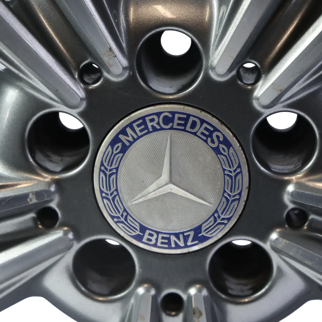 Felga Aluminiowa 17" ET:48 8J do Mercedes W212 o numerze A2124015602 Mercedes W212 Felga Aluminiowa 17" ET:48 8J - SKU A2124015602-1 - Numer Części A2124015602