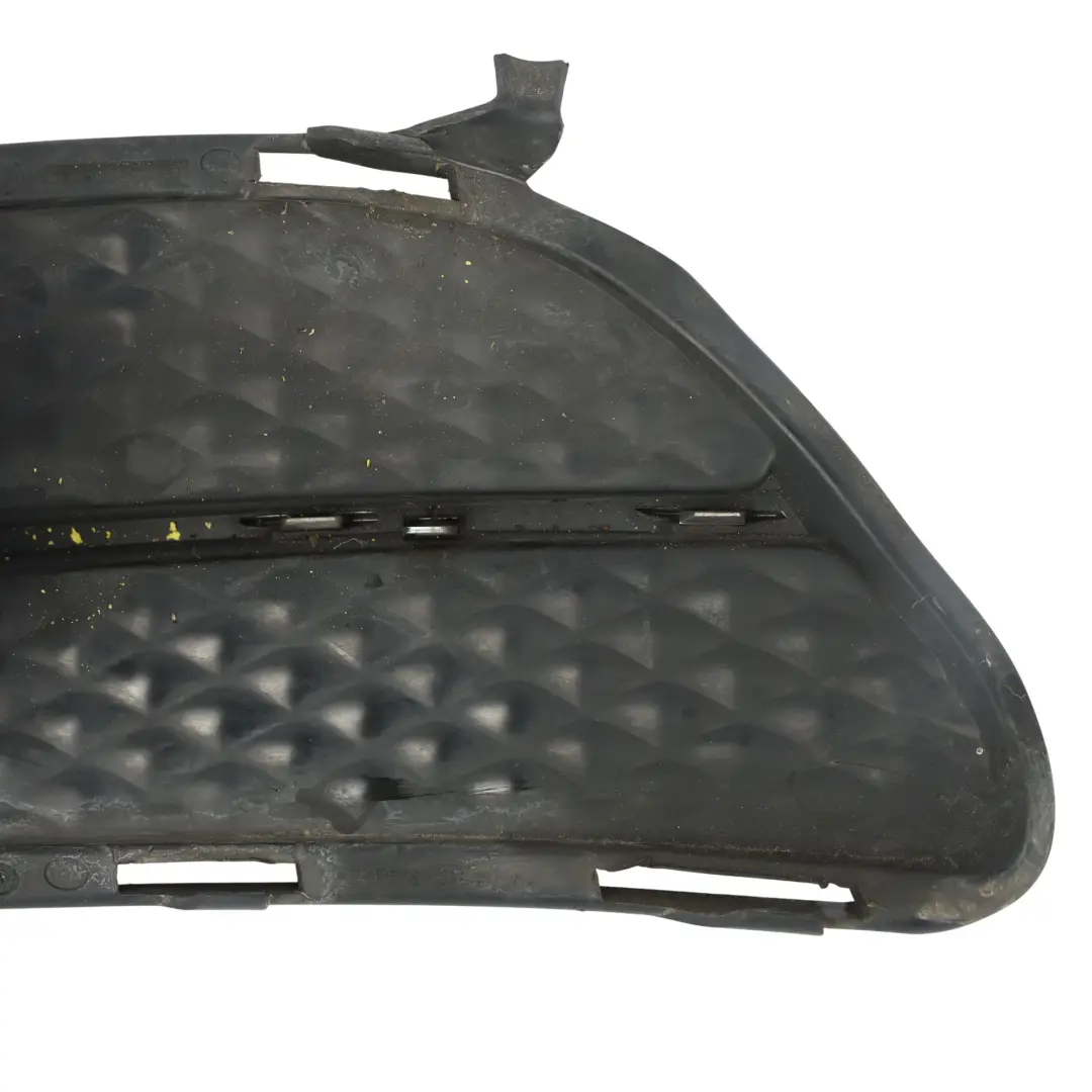 Mercedes W212 Pare-chocs Avant Grille Inférieure Cache Panneau Droit - SKU A2128852822 - Numéro de pièce A2128852822