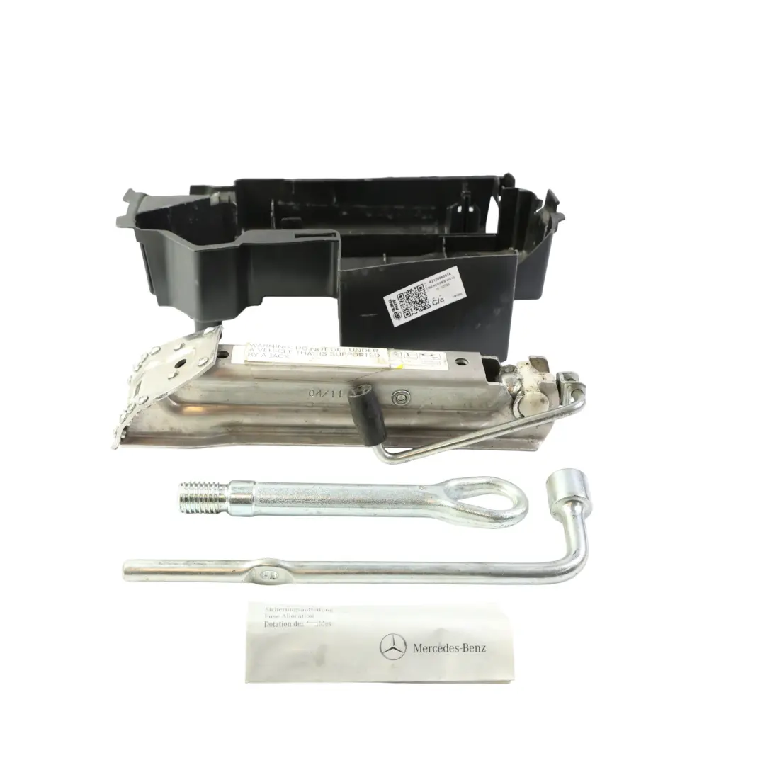 Mercedes W212 Pojemnik Obudowa Lewarka - SKU A2128980914 - Numer Części A2128980914