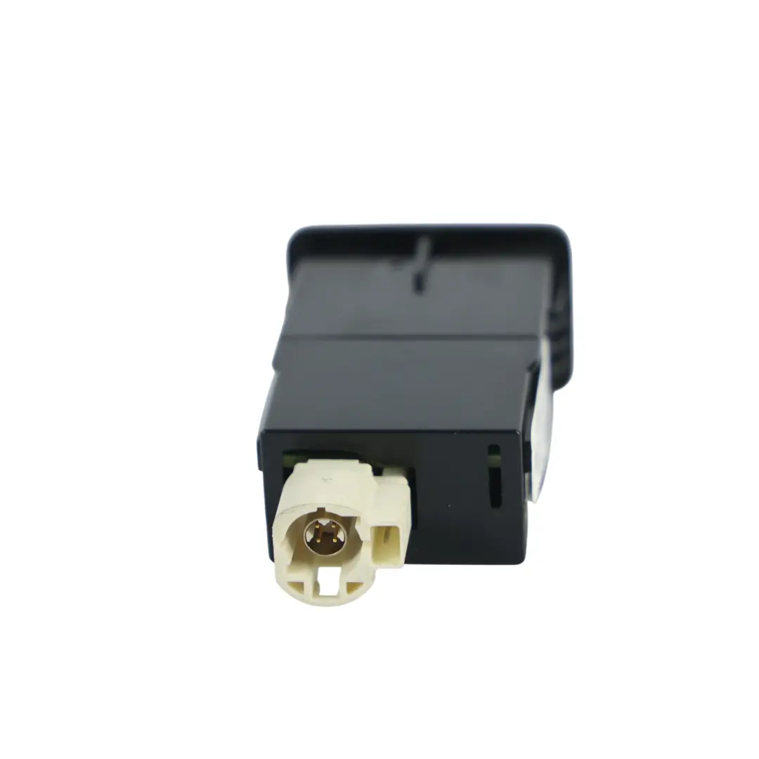 Benz GLC X253 Puerto USB C Embellecedor para Mercedes con número de pieza A2478209000 Mercedes Benz GLC X253 Puerto USB C Embellecedor - SKU A2478209000 - Número de pieza A2478209000