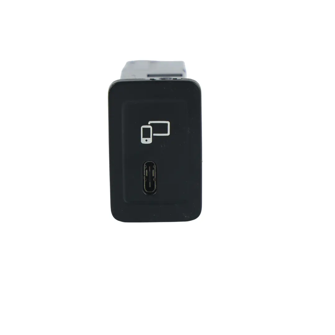 Benz GLC X253 USB C Anschluss Blende für Mercedes mit Teilenummer A2478209000 Mercedes Benz GLC X253 USB C Anschluss Blende - SKU A2478209000 - Teilenummer A2478209000