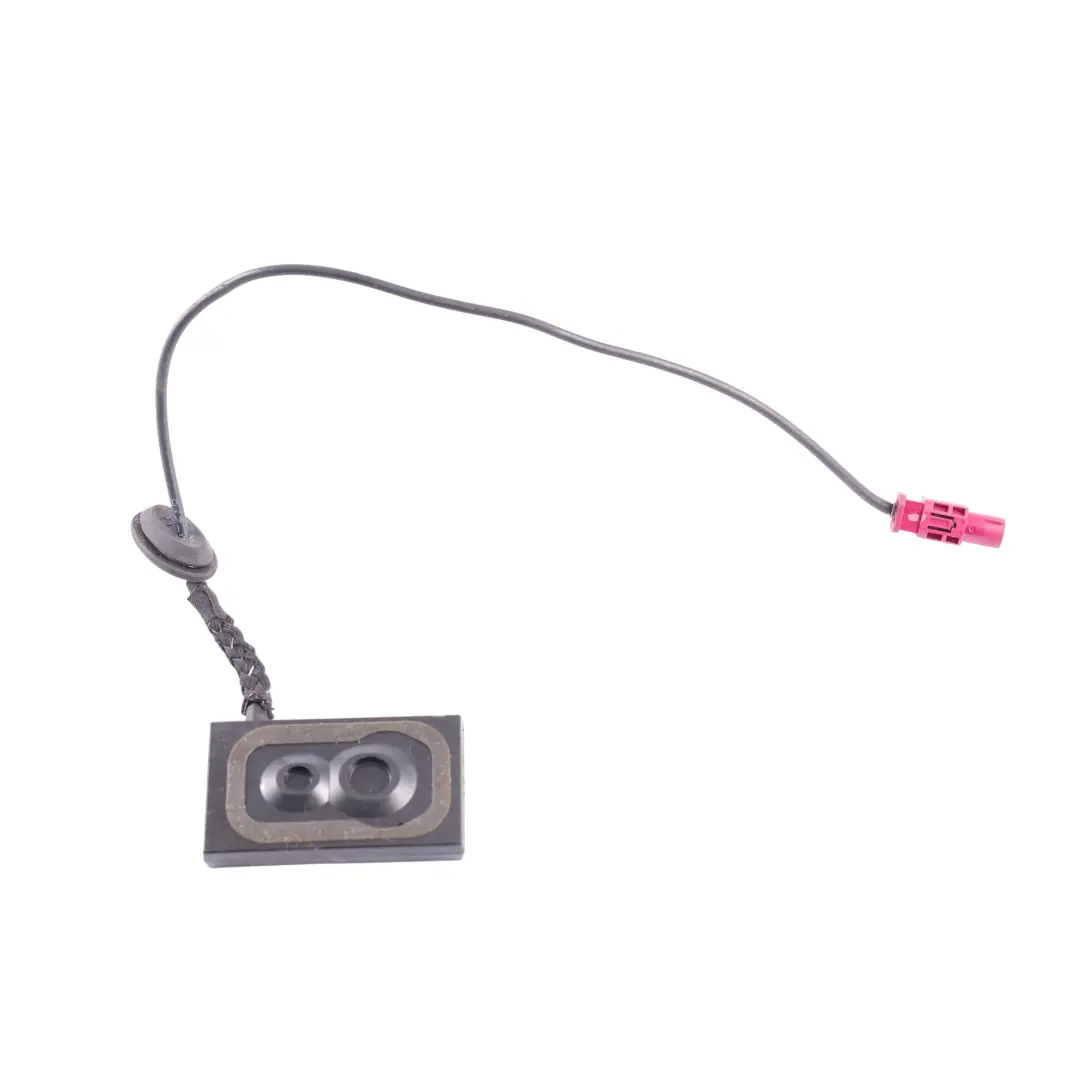 Amplificateur Antenne Arrière pour Mercedes X117 W176 W205 à propos du numéro de pièce A2489054201 Mercedes X117 W176 W205 Amplificateur Antenne Arrière - SKU A2489054201 - Numéro de pièce A2489054201