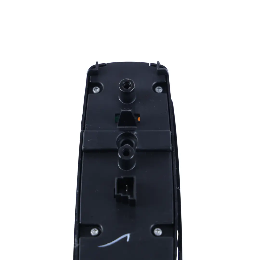 Panel Przełącznika Szyb Drzwi Przedni Lewy do Mercedes X164 W251 o numerze A2518300390 Mercedes X164 W251 Panel Przełącznika Szyb Drzwi Przedni Lewy - SKU A2518300390-2 - Numer Części A2518300390