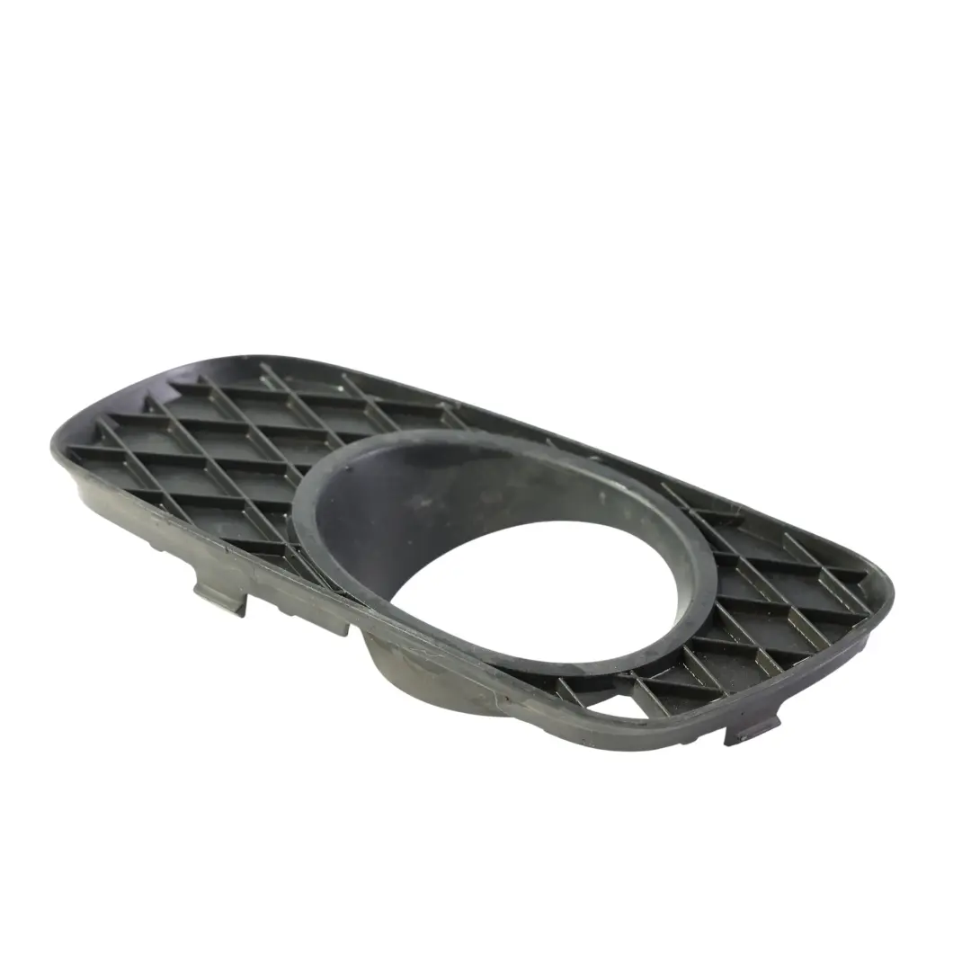 C451 Ramka Halogenu Przednia Lewa do Smart Fortwo o numerze A4518260118 Smart Fortwo C451 Ramka Halogenu Przednia Lewa - SKU A4518260118 - Numer Części A4518260118