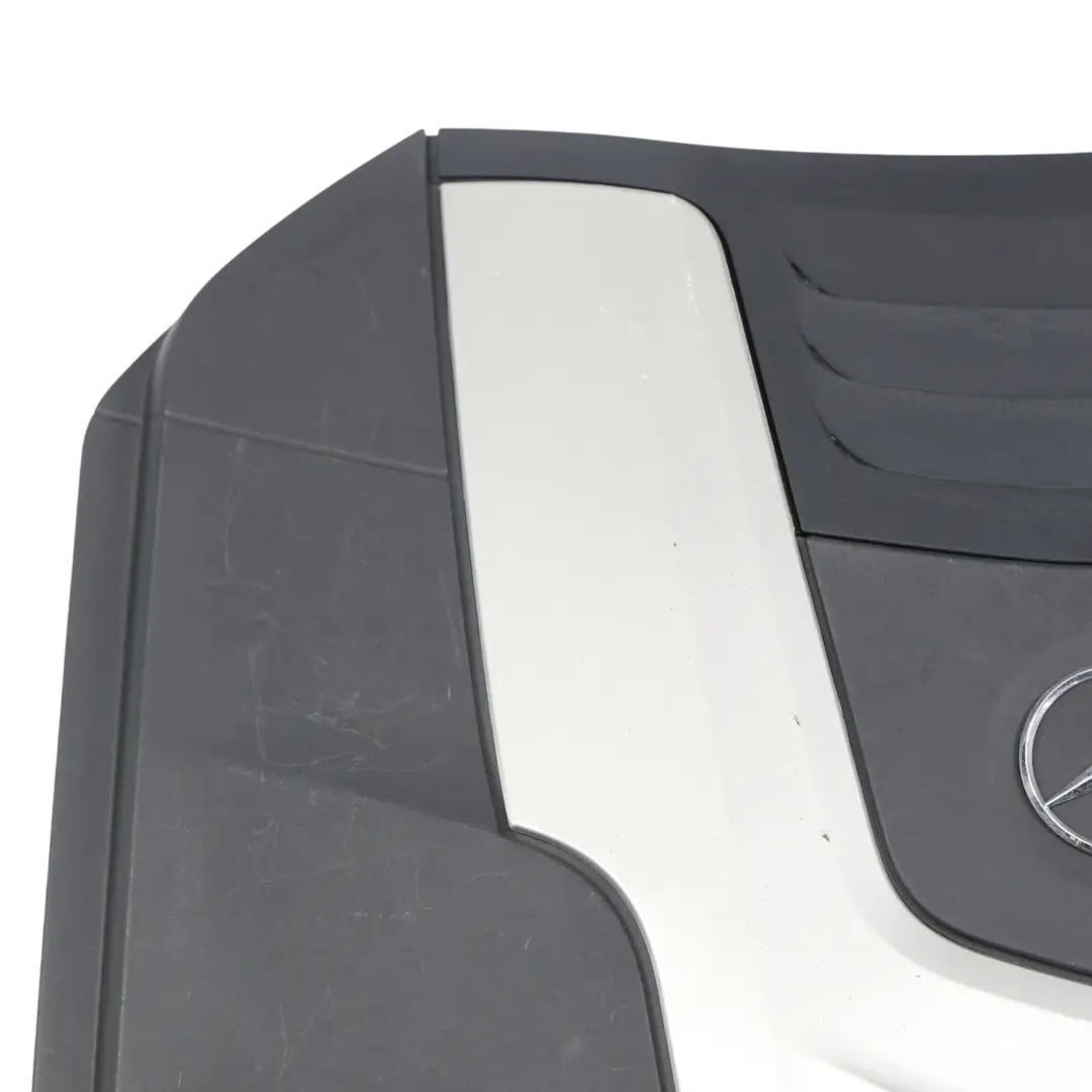 W253 Motor Abdeckung Verkleidung 3.0 CDI Diesel OM642 für Mercedes W213 mit Teilenummer A6420108309 Mercedes W213 W253 Motor Abdeckung Verkleidung 3.0 CDI Diesel OM642 - SKU A6420108309 - Teilenummer A6420108309