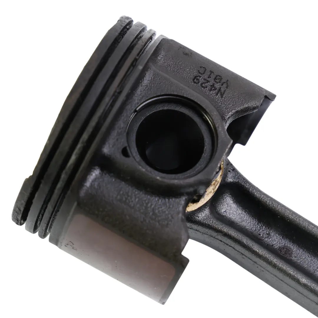 Mercedes W205 W213 W907 Piston Conrod Connecting Rod OM654.920 - SKU A6540302900 - Part number A6540302900