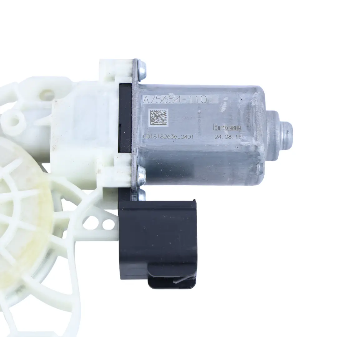 Ford Focus Mk3 Silnik Podnośnika Szyby Przedni Lewy - SKU A75654-110 - Numer Części A75654