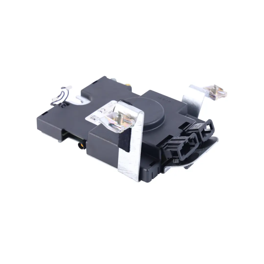 Aerial Amplifier Antenna Module Boot Lid Rear Left N/S to Audi A3 8P with Part number 8P0035225 Audi A3 8P Aerial Amplifier Antenna Module Boot Lid Rear Left N/S - SKU 8P0035225 - Part number 8P0035225