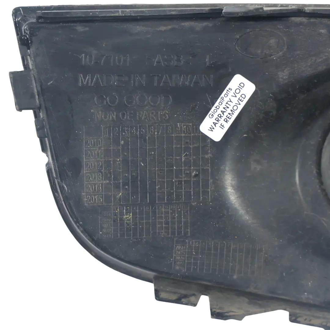 Kratka Zderzaka Przedniego Atrapa Halogenu Lewa do Audi S3 8P o numerze 8P0807681D Audi S3 8P Kratka Zderzaka Przedniego Atrapa Halogenu Lewa - SKU 8P0807681D - Numer Części 8P0807681D