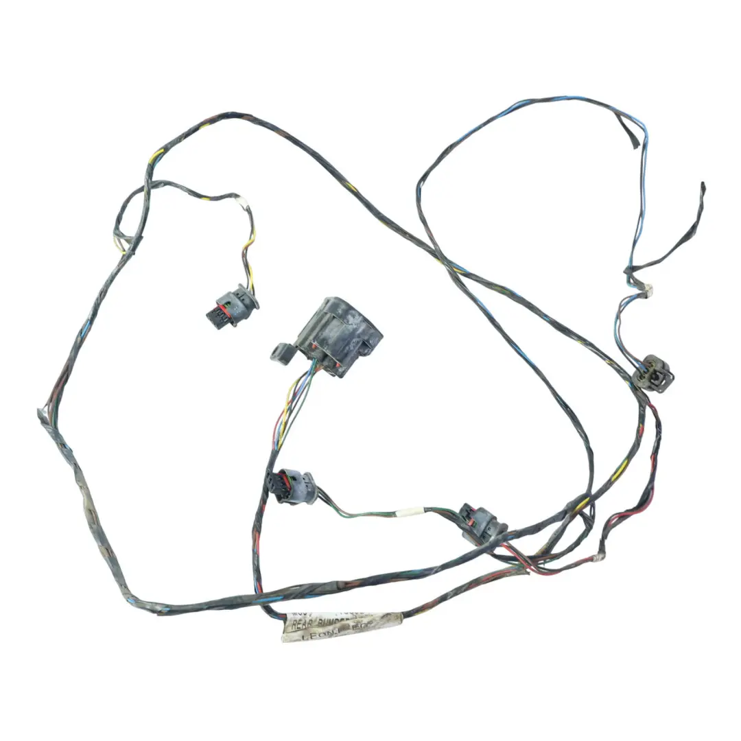 Wiązka Czujników Parkowania Tył do Land Rover Discovery L319 o numerze AH22-15B484-CB Land Rover Discovery L319 Wiązka Czujników Parkowania Tył - SKU AH22-15B484-CB - Numer Części AH22-15B484-CB