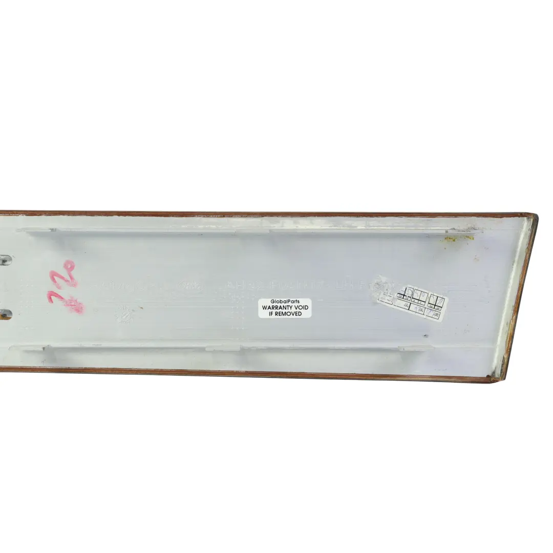 Panel Tapizado Puerta Delantera Izquierda AH32-F05H17 para Range Rover Sport L320 con número de pieza AH32-F05H17-LH Range Rover Sport L320 Panel Tapizado Puerta Delantera Izquierda AH32-F05H17 - SKU AH32-F05H17-LH - Número de pieza AH32-F05H17-LH