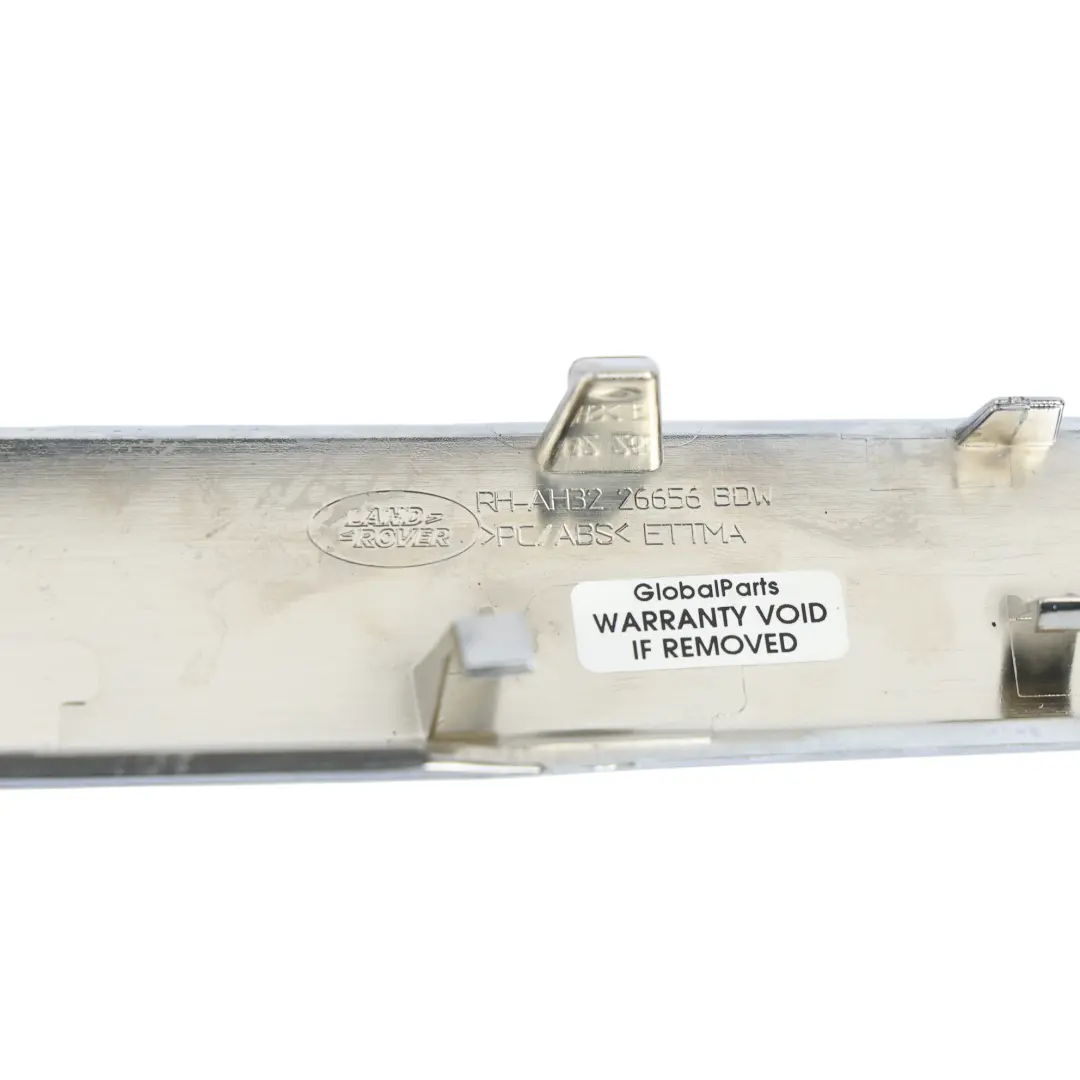 Panel Puerta Trasera Derecha AH32-26656-BDW para Land Rover Range Rover Sport L320 con número de pieza AH3226656 Land Rover Range Rover Sport L320 Panel Puerta Trasera Derecha AH32-26656-BDW - SKU AH3226656 - Número de pieza AH3226656