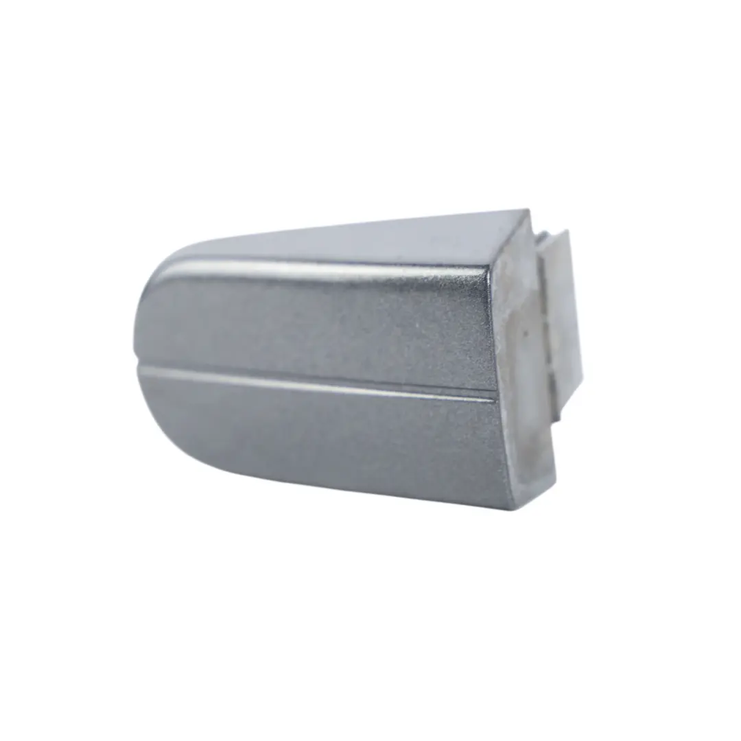 Poignée Porte Maintien Avant Arrière Magnétique Métallisé 7J pour Ford Tourneo Custom à propos du numéro de pièce AM51U218B08 Ford Tourneo Custom Poignée Porte Maintien Avant Arrière Magnétique Métallisé 7J - SKU AM51U218B08-MGT - Numéro de pièce AM51U218B08