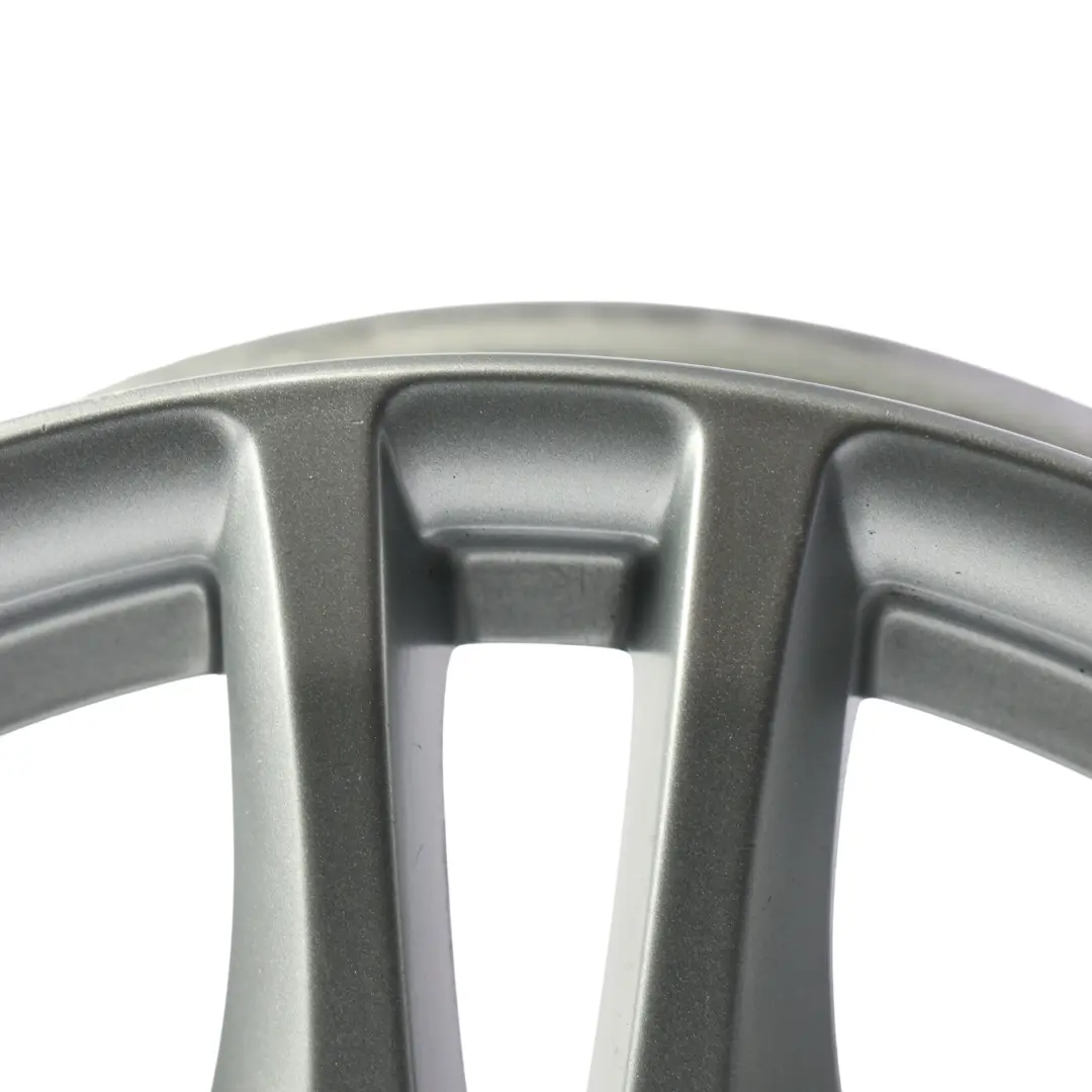 Mk3 Srebrna Felga Aluminiowa 16" 7J ET50 do Ford Focus o numerze AM5J-1007-CC Ford Focus Mk3 Srebrna Felga Aluminiowa 16" 7J ET50 - SKU AM5J-1007-CC-SL1 - Numer Części AM5J-1007-CC