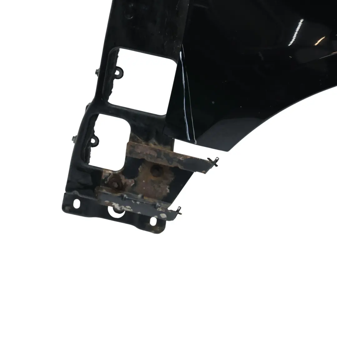 Aile Avant Droite Noir Java 697 pour Range Rover L322 à propos du numéro de pièce ASB760061 Range Rover L322 Aile Avant Droite Noir Java 697 - SKU ASB760061-JAB - Numéro de pièce ASB760061