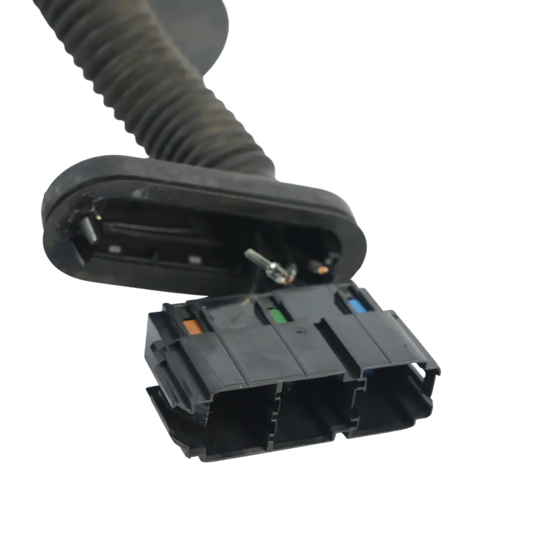 Mk1 Cablaggio Porta Posteriore Destra per Ford B-Max con numero di parte AV1T-14A584-CEF Ford B-Max Mk1 Cablaggio Porta Posteriore Destra - SKU AV1T-14A584-CEF - Numero di parte AV1T-14A584-CEF