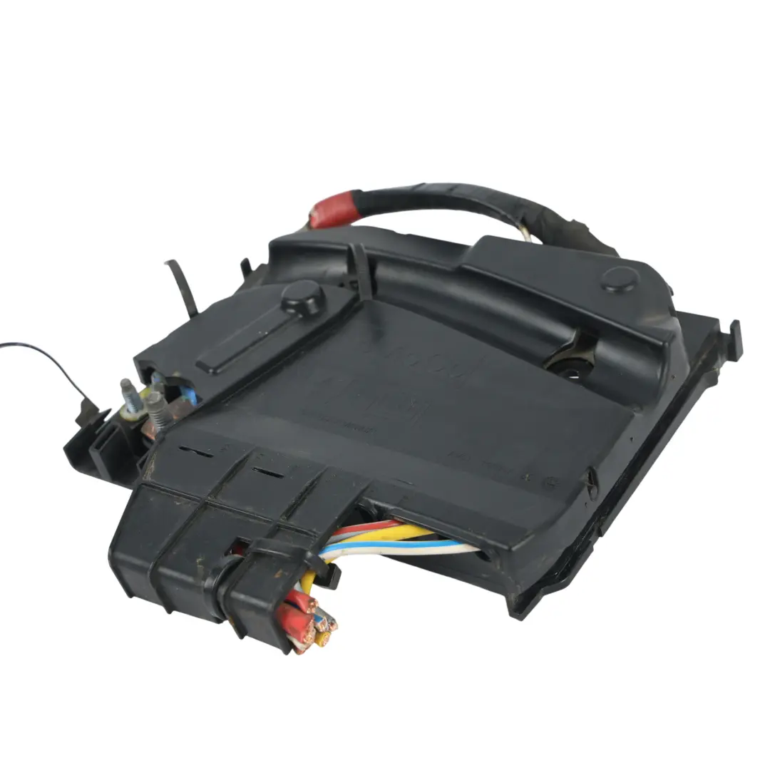 Mk3 Sicherungskasten Batterieklemme Modul Abdeckung AV6T-14A067-BC für Ford Focus mit Teilenummer AV6T-14A067-BC-1 Ford Focus Mk3 Sicherungskasten Batterieklemme Modul Abdeckung AV6T-14A067-BC - SKU AV6T-14A067-BC-1-1 - Teilenummer AV6T-14A067-BC-1