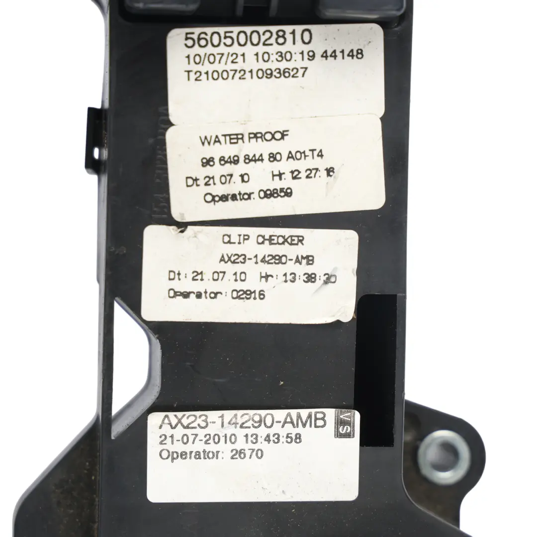 Fuse Relay Box Unit 3.0 Petrol AJ6WG Automatic to Jaguar XF X250 with Part number AX23-14290-AMB Jaguar XF X250 Fuse Relay Box Unit 3.0 Petrol AJ6WG Automatic - SKU AX23-14290-AMB - Part number AX23-14290-AMB