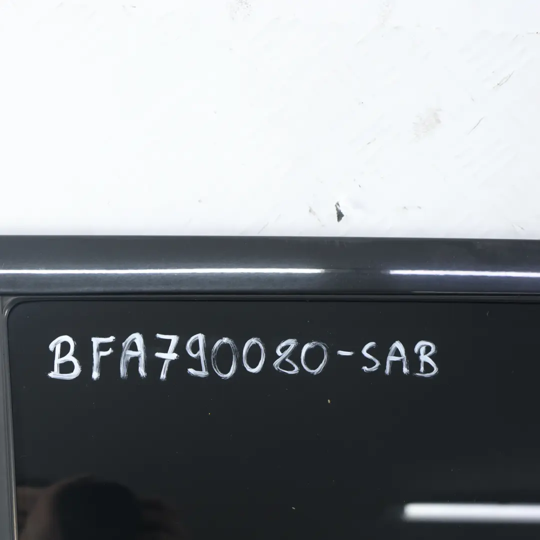 Drzwi Tylne Prawe Santorini Black Czarny - 820 do Range Rover Sport L320 o numerze BFA790080 Range Rover Sport L320 Drzwi Tylne Prawe Santorini Black Czarny - 820 - SKU BFA790080-SAB - Numer Części BFA790080