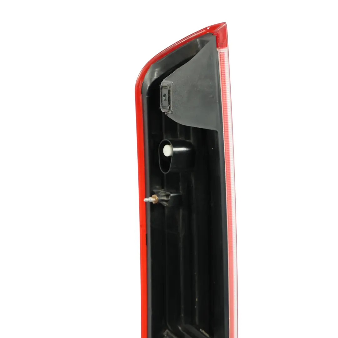 Mk1 Piloto Trasero Derecho para Ford Transit Custom con número de pieza BK21-13404-AG Ford Transit Custom Mk1 Piloto Trasero Derecho - SKU BK21-13404-AG-1 - Número de pieza BK21-13404-AG