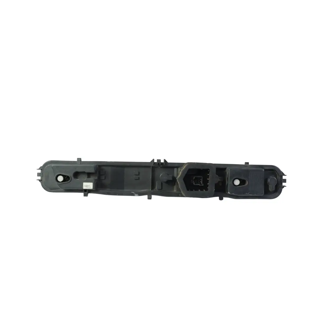 Mk8 Portalampada Fanale Posteriore Sinistro per Ford Transit con numero di parte BK31-13N099-AB Ford Transit Mk8 Portalampada Fanale Posteriore Sinistro - SKU BK31-13N099-AB - Numero di parte BK31-13N099-AB