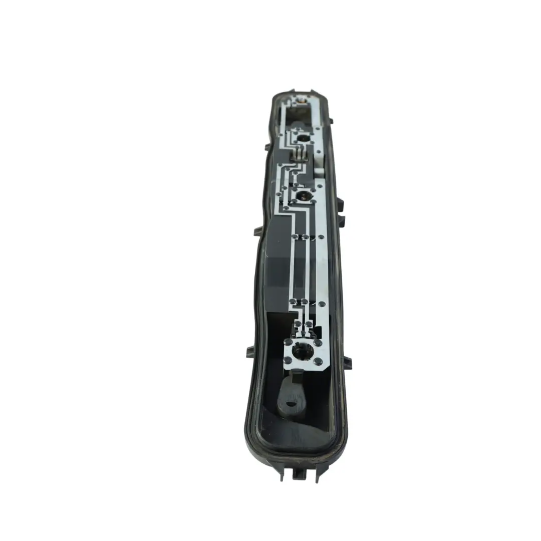 Ford Transit Mk8 Porte-Ampoule Feu Arrière Gauche - SKU BK31-13N099-AB - Numéro de pièce BK31-13N099-AB