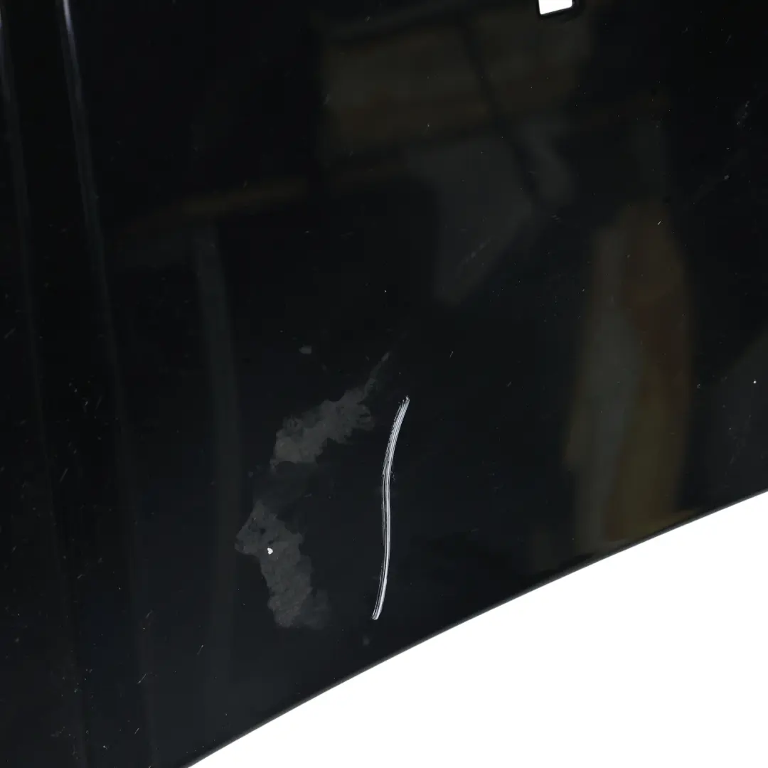 Maska Pokrywa Silnika Santorini Black Czarny - 820 do Range Rover Sport L320 o numerze BKA790050 Range Rover Sport L320 Maska Pokrywa Silnika Santorini Black Czarny - 820 - SKU BKA790050-SAB - Numer Części BKA790050