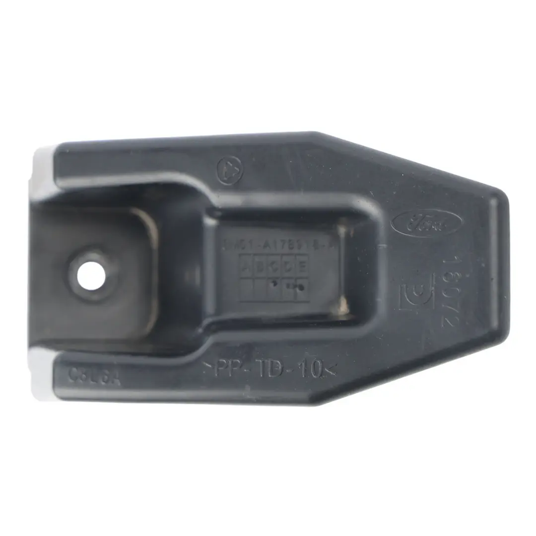 Ford Focus Mk3 Tylny Prawy Uchwyt Mocowania Zderzaka - SKU BM51-A17B918-A - Numer Części BM51-A17B918-A
