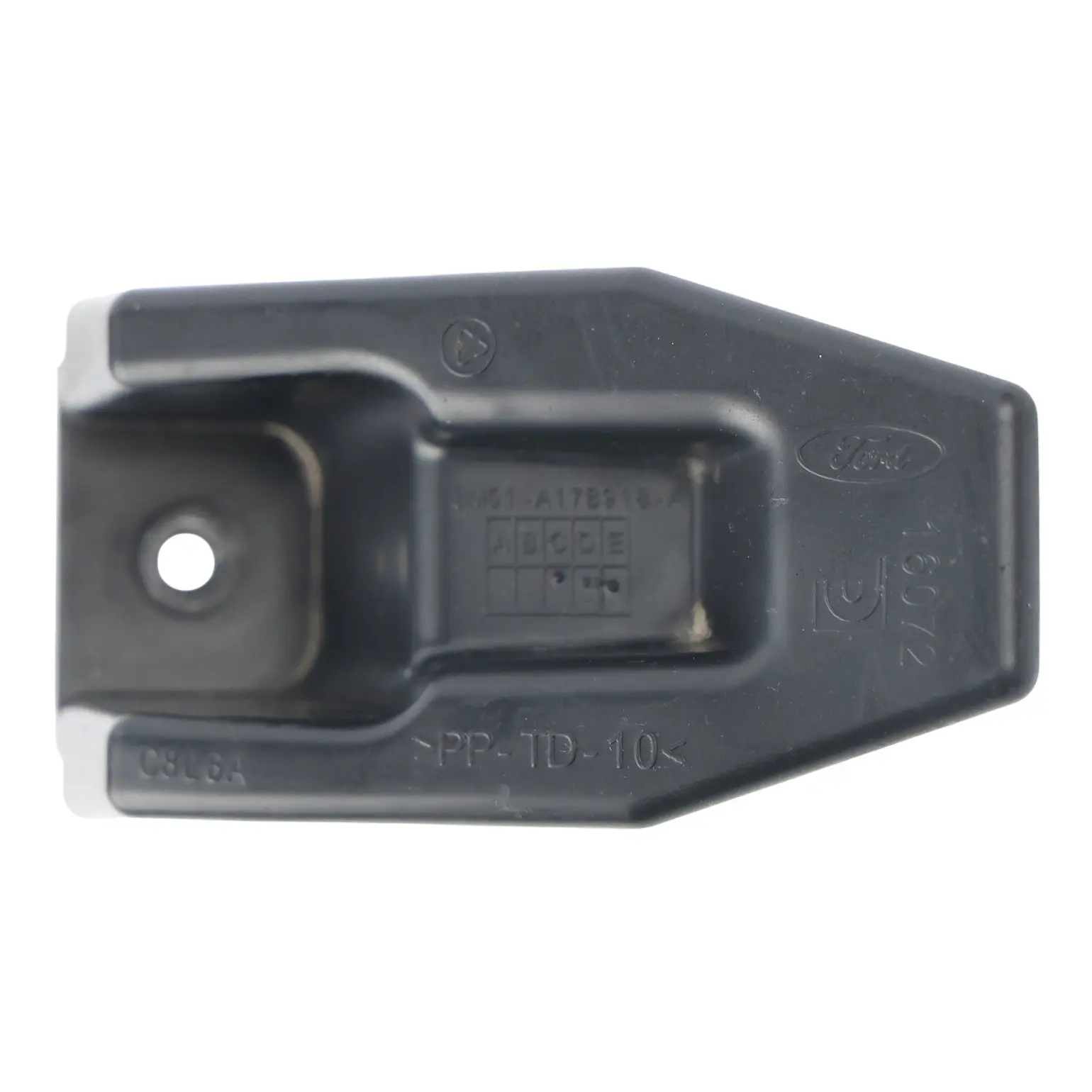 Ford Focus Mk3 Tylny Prawy Uchwyt Mocowania Zderzaka BM51-A17B918-A