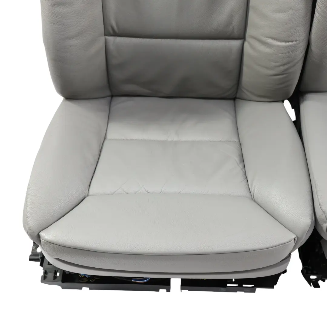 Fotele Przód Tył Skóra Dakota Szare Elektr Pamięć Grzane Zestaw do BMW E60 o numerze BMW-E60-SEATS-SET-LEATHER-GRAU-LCAD BMW E60 Fotele Przód Tył Skóra Dakota Szare Elektr Pamięć Grzane Zestaw - SKU BMW-E60-SEATS-SET-LEATHER-GRAU-LCAD - Numer Części BMW-E60-SEATS-SET-LEATHER-GRAU-LCAD