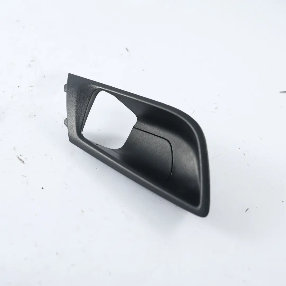 Mk4 Tirador Panel Puerta Interior Derecho para Ford Mondeo con número de pieza BS71-A226A36-BEW Ford Mondeo Mk4 Tirador Panel Puerta Interior Derecho - SKU BS71-A226A36-BEW - Número de pieza BS71-A226A36-BEW