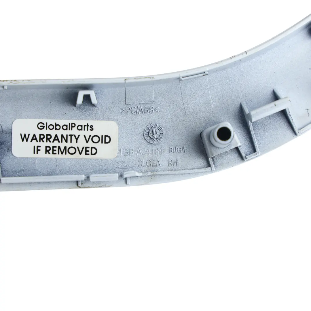 Pannello Inserto Porta Anteriore Bianco Destra per Ford Fiesta Mk7 con numero di parte C1BB-A24184-B Ford Fiesta Mk7 Pannello Inserto Porta Anteriore Bianco Destra - SKU C1BB-A24184-B-FW - Numero di parte C1BB-A24184-B