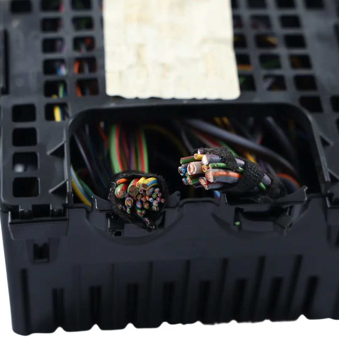 Ford Fiesta Mk7 Skrzynka Bezpieczników Moduł Sterujący - SKU C1BT-14A005-BNE - Numer Części C1BT-14A005-BNE