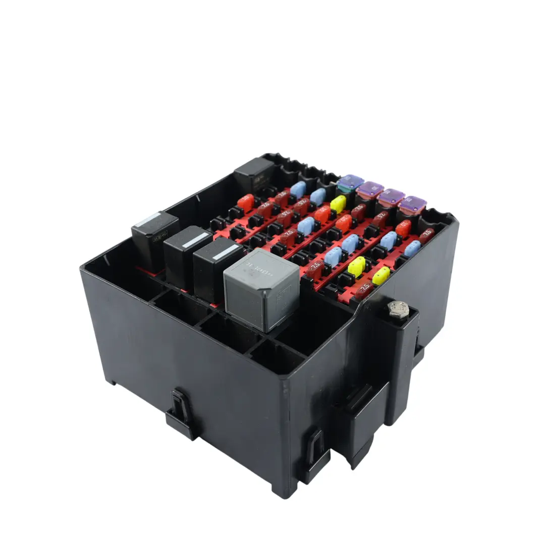 Caja Fusibles Módulo Control Unidad para Ford Fiesta Mk7 con número de pieza C1BT-14A005-BNE Ford Fiesta Mk7 Caja Fusibles Módulo Control Unidad - SKU C1BT-14A005-BNE - Número de pieza C1BT-14A005-BNE