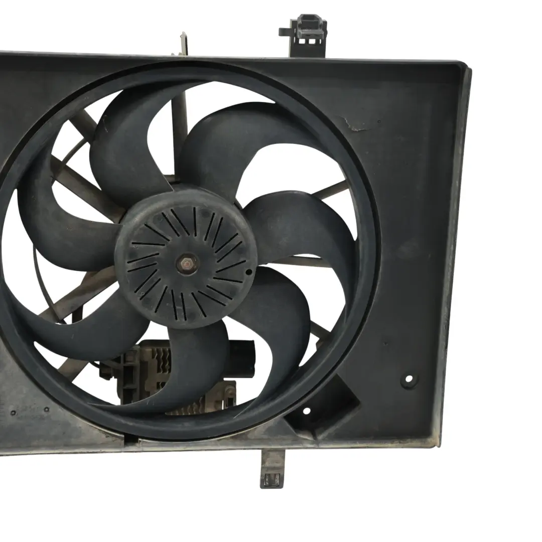 Ventilador Radiador Motor Refrigeración Carcasa C1BY-8C607-AA para Ford Fiesta ST Mk7 con número de pieza C1BY-8C607-AE Ford Fiesta ST Mk7 Ventilador Radiador Motor Refrigeración Carcasa C1BY-8C607-AA - SKU C1BY-8C607-AE - Número de pieza C1BY-8C607-AE