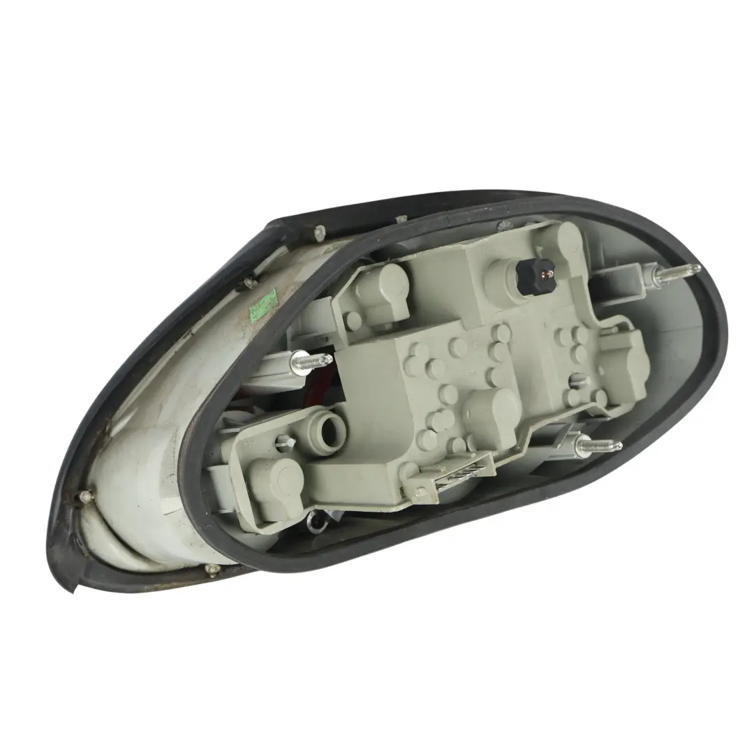 Lampa Tylna Lewa Światło Tylne 89024328 do Jaguar XK8 X100 o numerze C2N3719 Jaguar XK8 X100 Lampa Tylna Lewa Światło Tylne 89024328 - SKU C2N3719 - Numer Części C2N3719