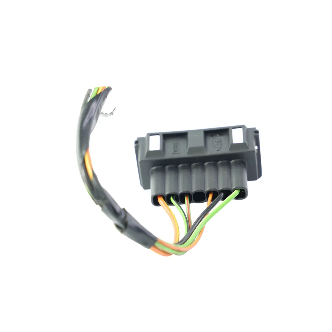 Enchufe Cableado Piloto Trasero Derecho para Jaguar X-Type X400 Berlina con número de pieza C2S40487 Jaguar X-Type X400 Berlina Enchufe Cableado Piloto Trasero Derecho - SKU C2S40487-2 - Número de pieza C2S40487
