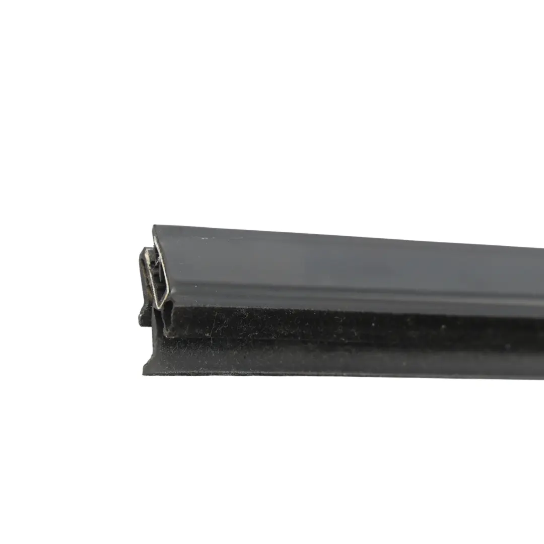 Outer Door Waist Seal Rubber Right O/S 1X43-F25860-AM to Jaguar X-Type X400 Rear with Part number C2S42737 Jaguar X-Type X400 Rear Outer Door Waist Seal Rubber Right O/S 1X43-F25860-AM - SKU C2S42737 - Part number C2S42737