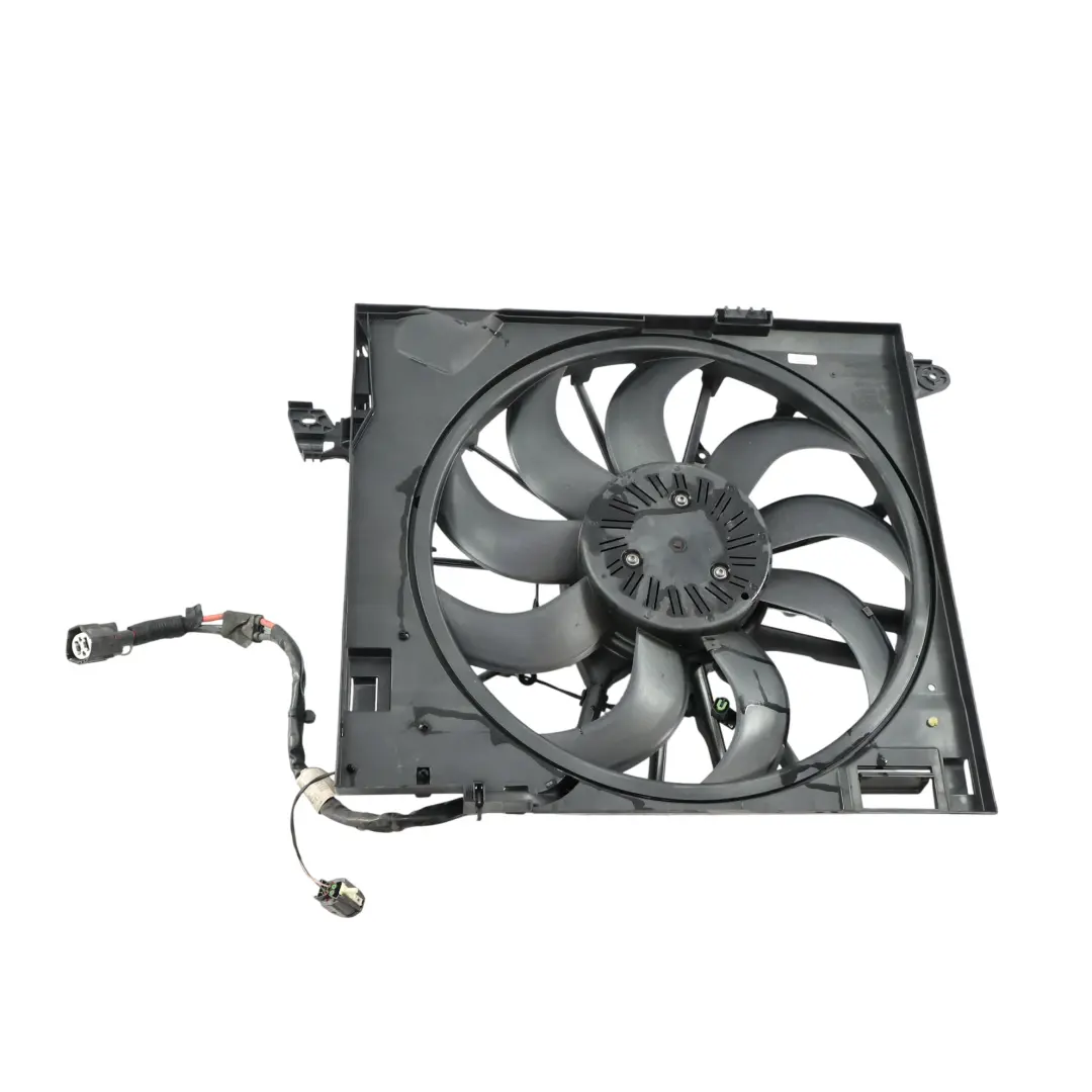 Ventola Radiatore Convogliatore Motore 3.0 Diesel 9X23-8C607-BF per Jaguar XF X250 con numero di parte C2Z10955 Jaguar XF X250 Ventola Radiatore Convogliatore Motore 3.0 Diesel 9X23-8C607-BF - SKU C2Z10955 - Numero di parte C2Z10955
