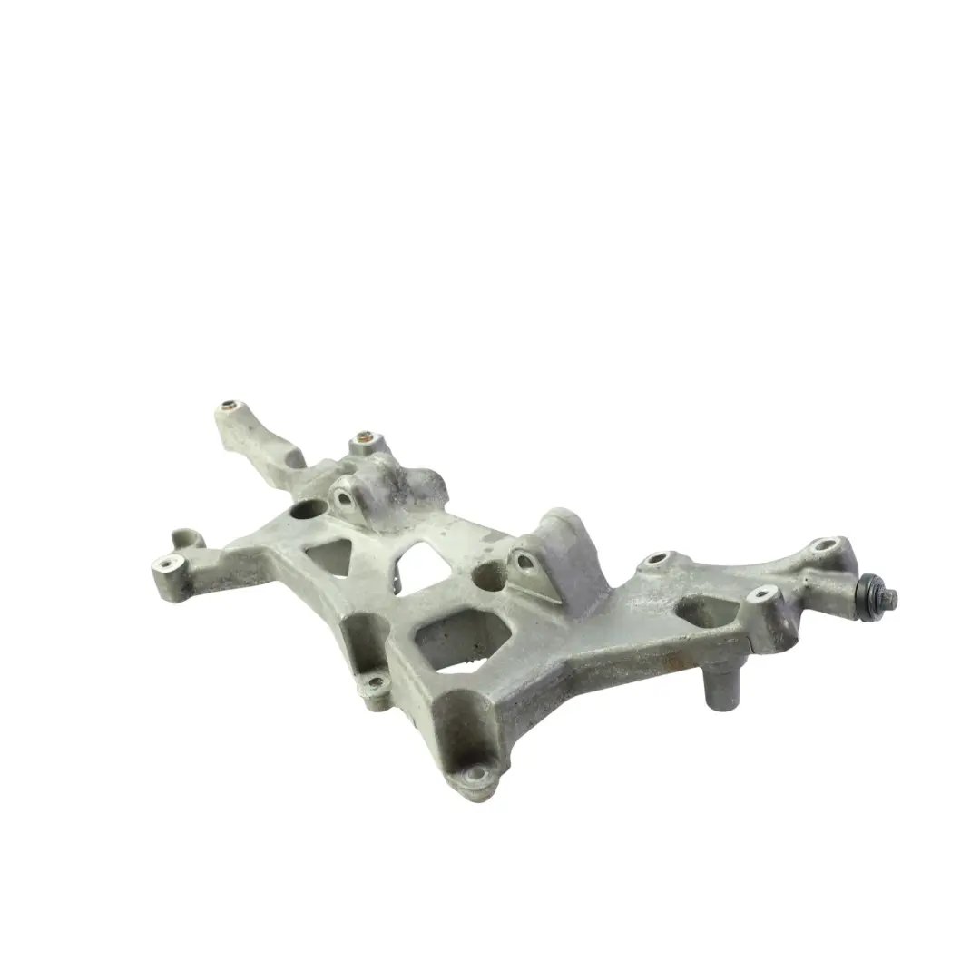 Soporte Alternador 224DT CX23-10239-AB para Jaguar XF X250 con número de pieza C2Z13447 Jaguar XF X250 Soporte Alternador 224DT CX23-10239-AB - SKU C2Z13447 - Número de pieza C2Z13447