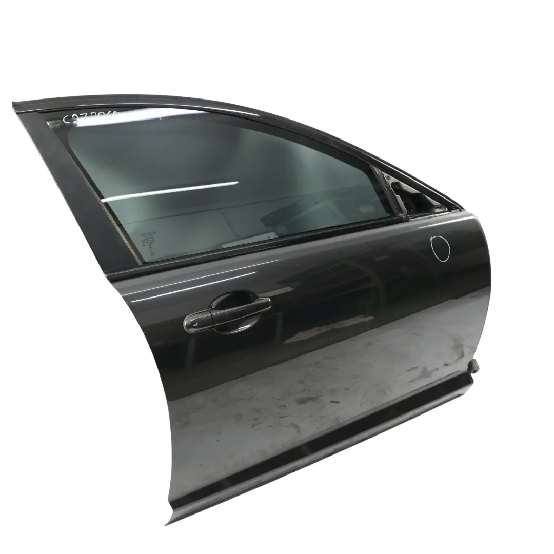 Porta Anteriore Destra Grigio Stratus Metallizzato 2127 per Jaguar XF X250 con numero di parte C2Z2060 Jaguar XF X250 Porta Anteriore Destra Grigio Stratus Metallizzato 2127 - SKU C2Z2060-STGR - Numero di parte C2Z2060