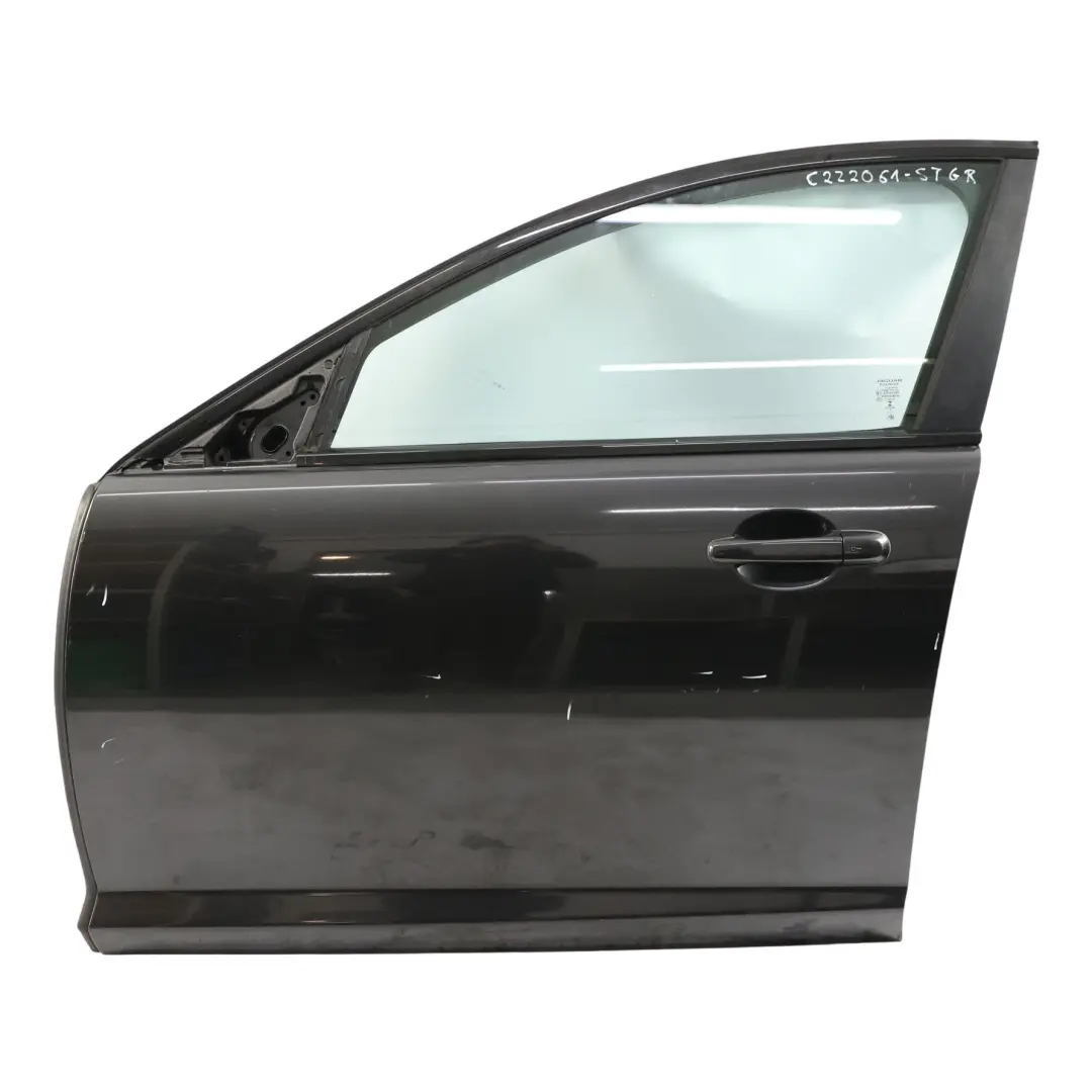 Porta Anteriore Sinistra Grigio Stratus 2127 per Jaguar XF X250 con numero di parte C2Z2061 Jaguar XF X250 Porta Anteriore Sinistra Grigio Stratus 2127 - SKU C2Z2061-STGR - Numero di parte C2Z2061