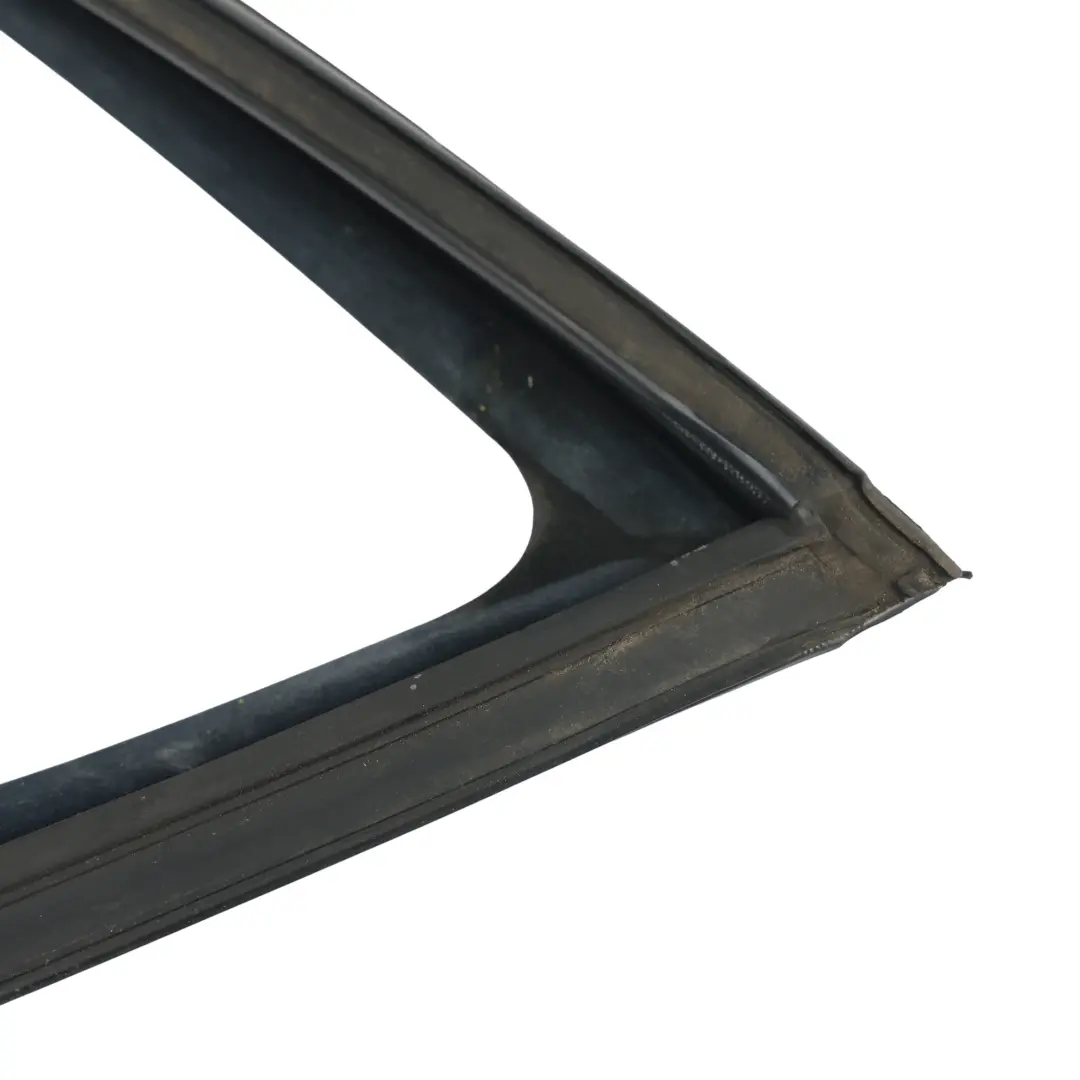 Joint Vitre Porte Avant Gauche 8X23-F21597-AD pour Jaguar XF X250 à propos du numéro de pièce C2Z2825 Jaguar XF X250 Joint Vitre Porte Avant Gauche 8X23-F21597-AD - SKU C2Z2825 - Numéro de pièce C2Z2825