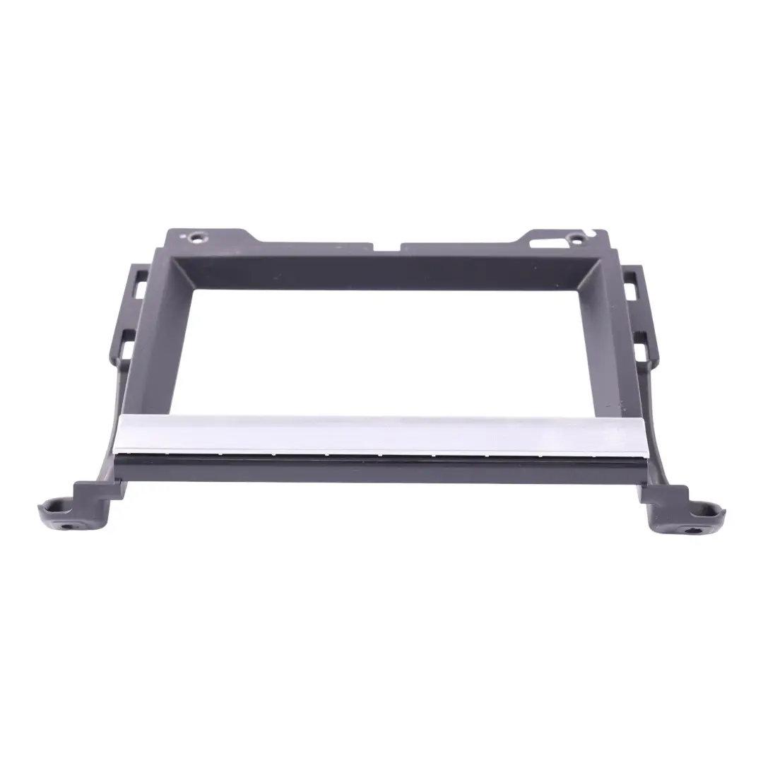 Cornice Display Radio Staffa CH32-044H94 per Land Rover Range Rover Sport L320 con numero di parte CH32-044H94-A Land Rover Range Rover Sport L320 Cornice Display Radio Staffa CH32-044H94 - SKU CH32-044H94-A - Numero di parte CH32-044H94-A