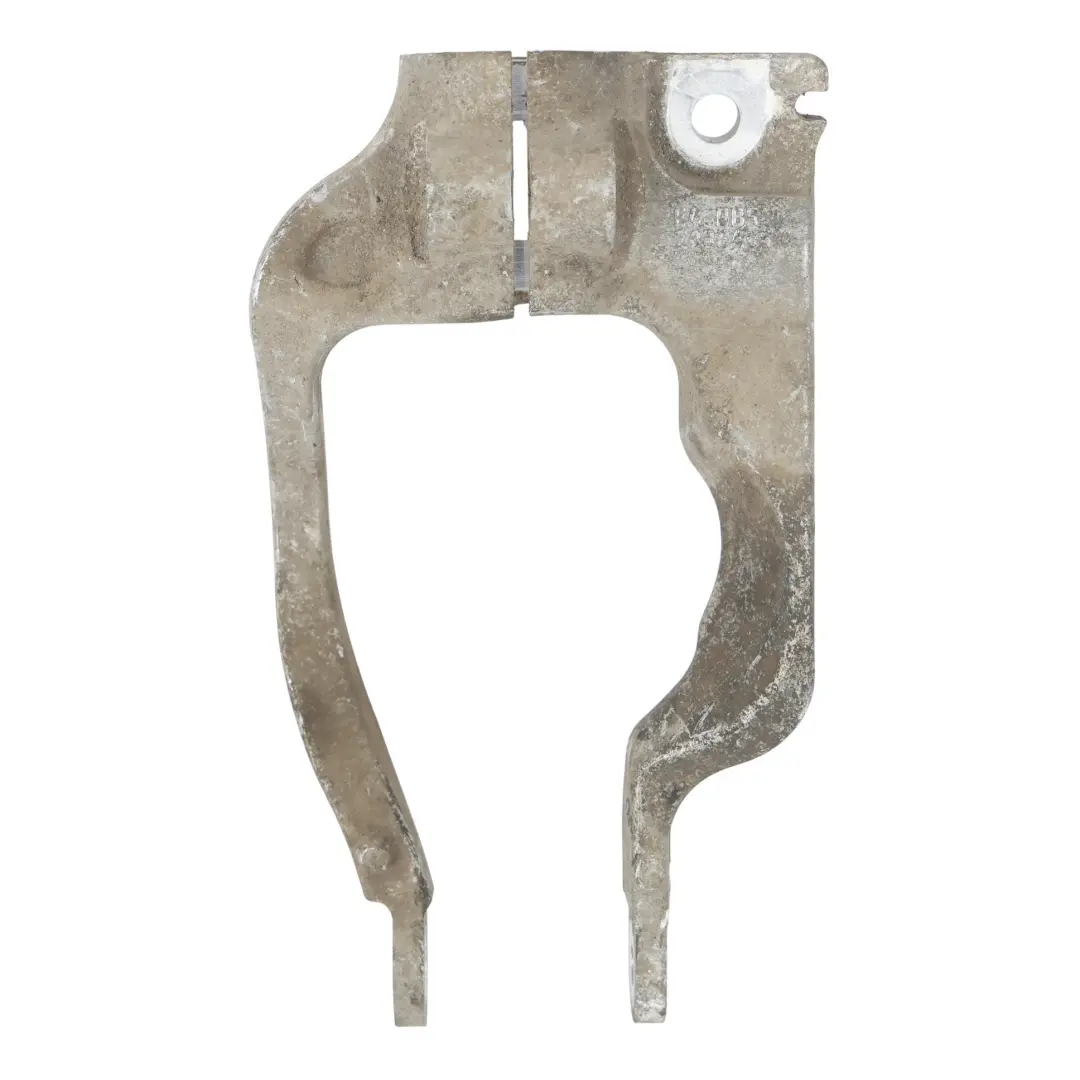 Shock Strut Bracket Front Right O/S to Land Rover L405 Discovery L462 with Part number CPLA-3462-AC Land Rover L405 Discovery L462 Shock Strut Bracket Front Right O/S - SKU CPLA-3462-AC - Part number CPLA-3462-AC