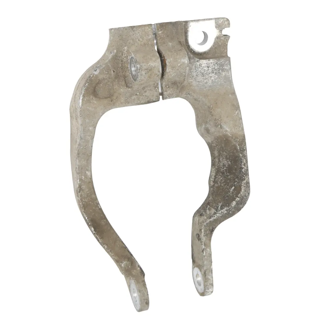 Shock Strut Bracket Front Right O/S to Land Rover L405 Discovery L462 with Part number CPLA-3462-AC Land Rover L405 Discovery L462 Shock Strut Bracket Front Right O/S - SKU CPLA-3462-AC - Part number CPLA-3462-AC
